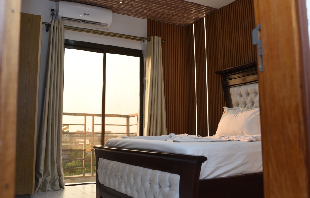 ROOMS_NAME